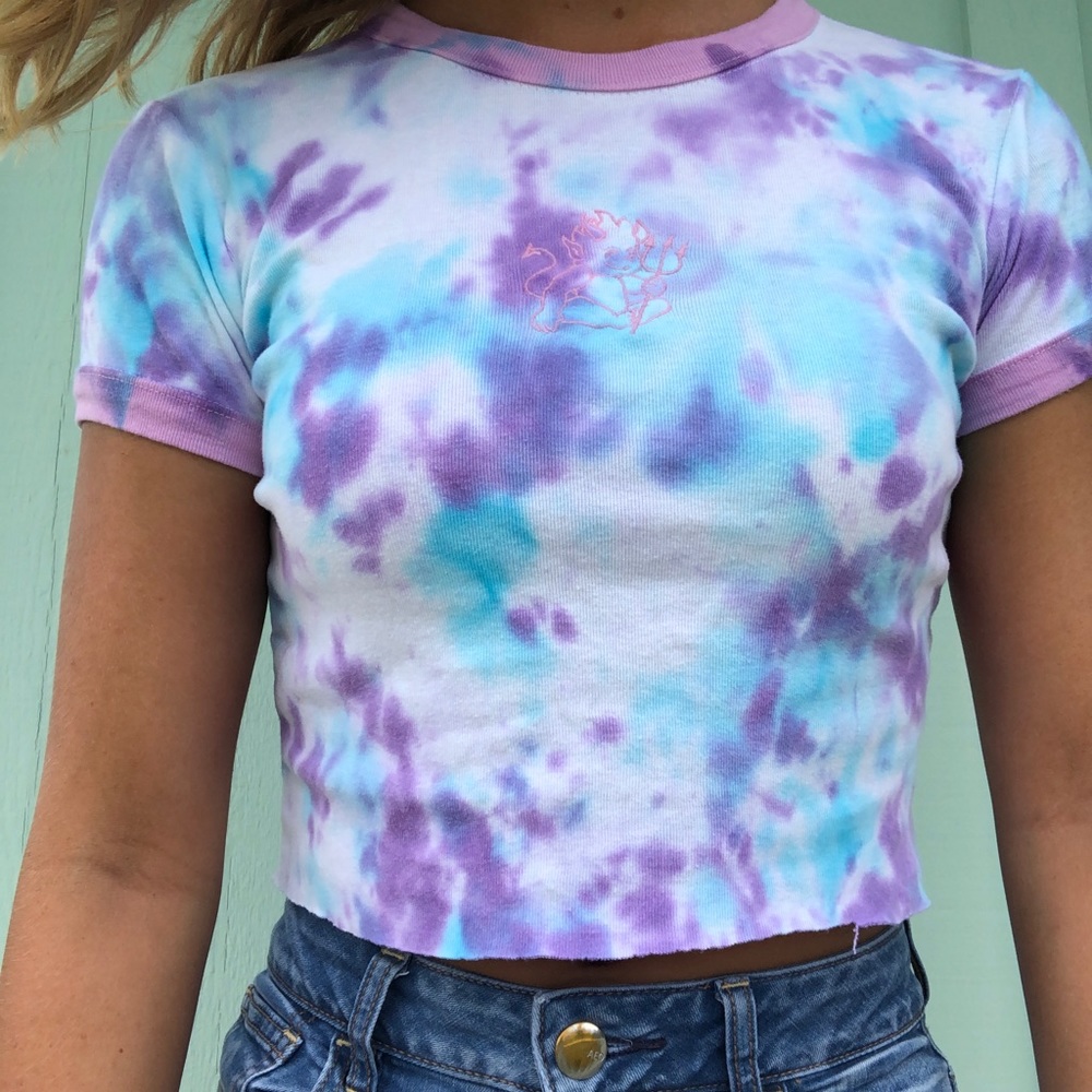 custom tie-dyed crop top - Picture 1 of 3
